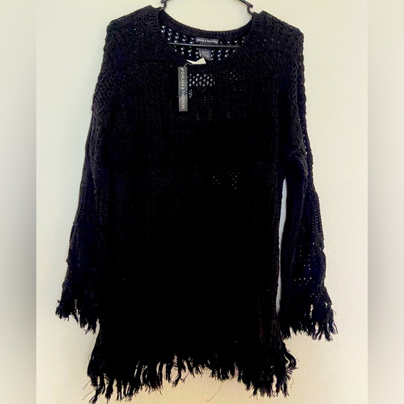 ^ NWT $78 Large CHELSEA & THEODORE Boho Fringe Black Dress Sweater - Picture 1 of 4
